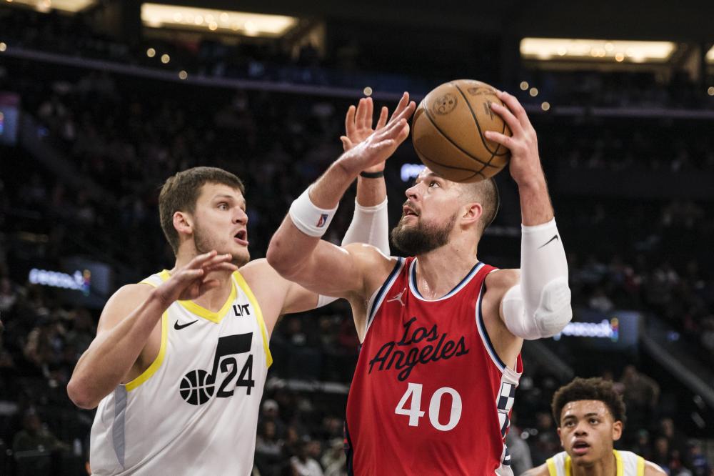 比亚队防线 比亚队防线