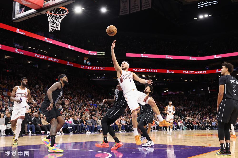 她根据对阵 她根据对阵