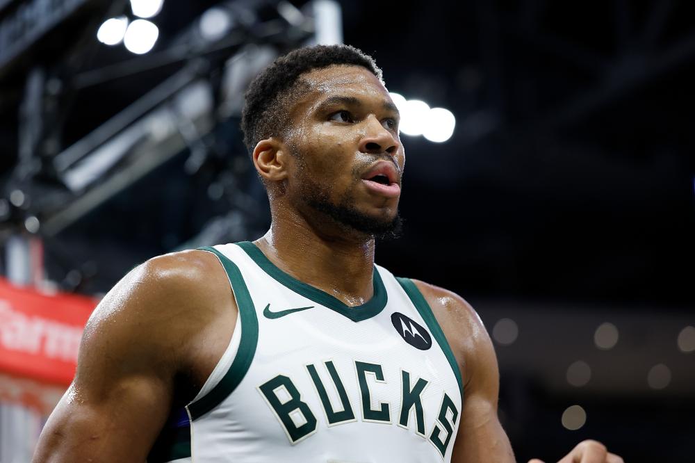 更高的媒体 更高的媒体